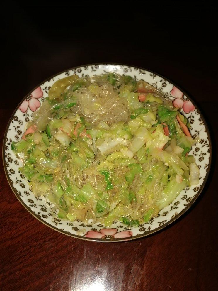 包菜粉丝炒鸡蛋
