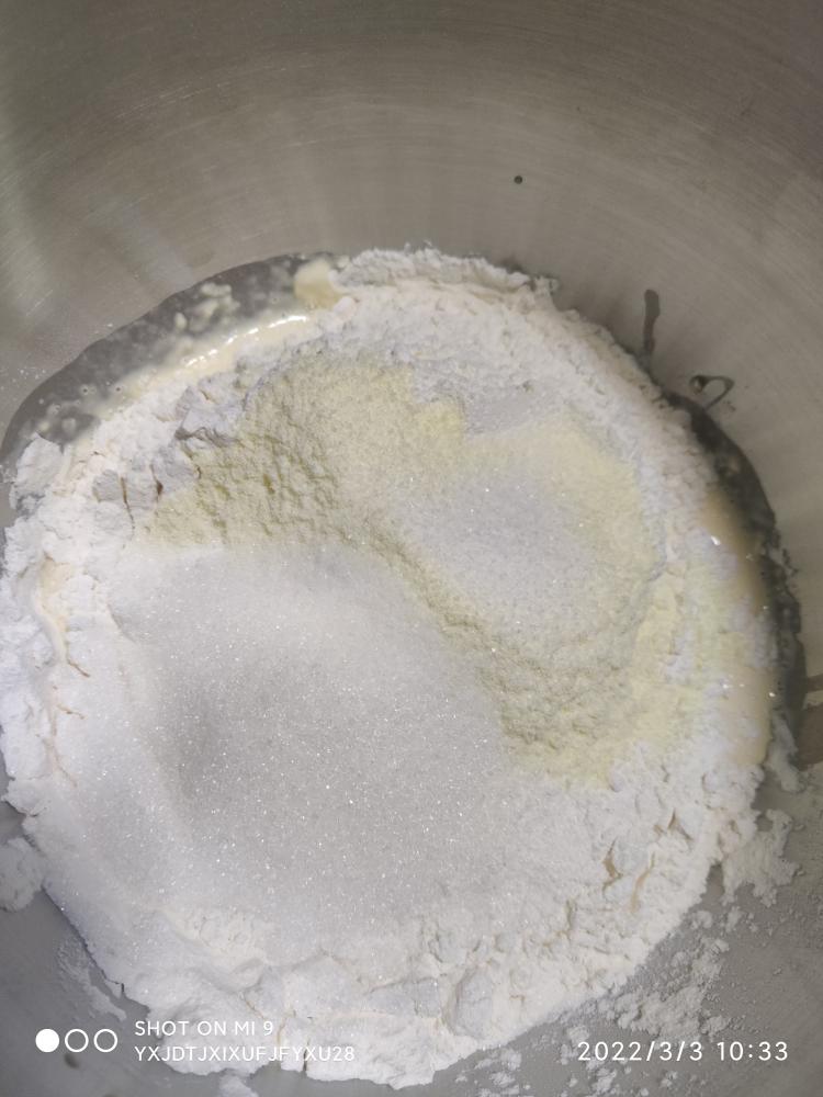 纯奶手撕吐司的做法 步骤1