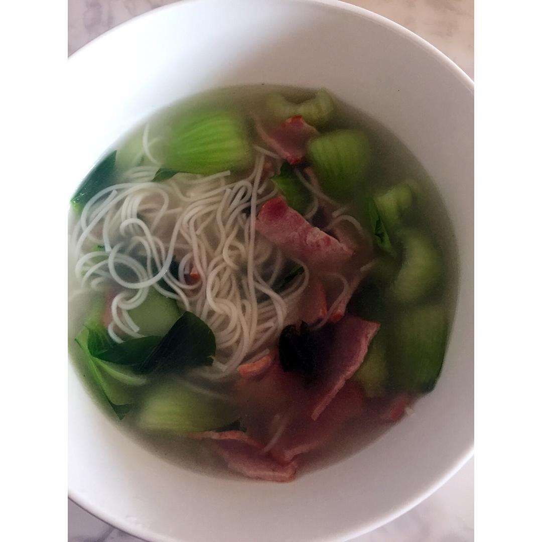 培根青菜蛋汤面