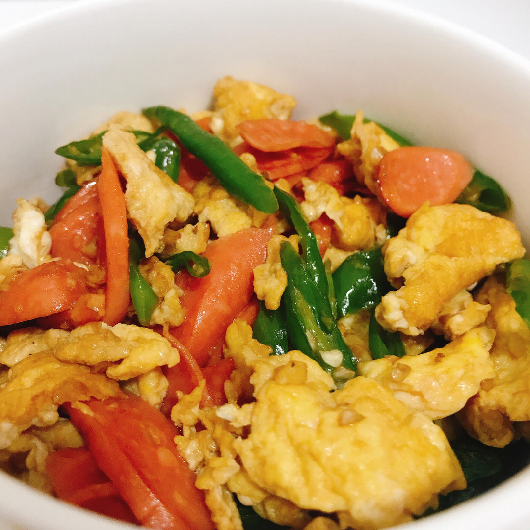 青椒火腿炒鸡蛋