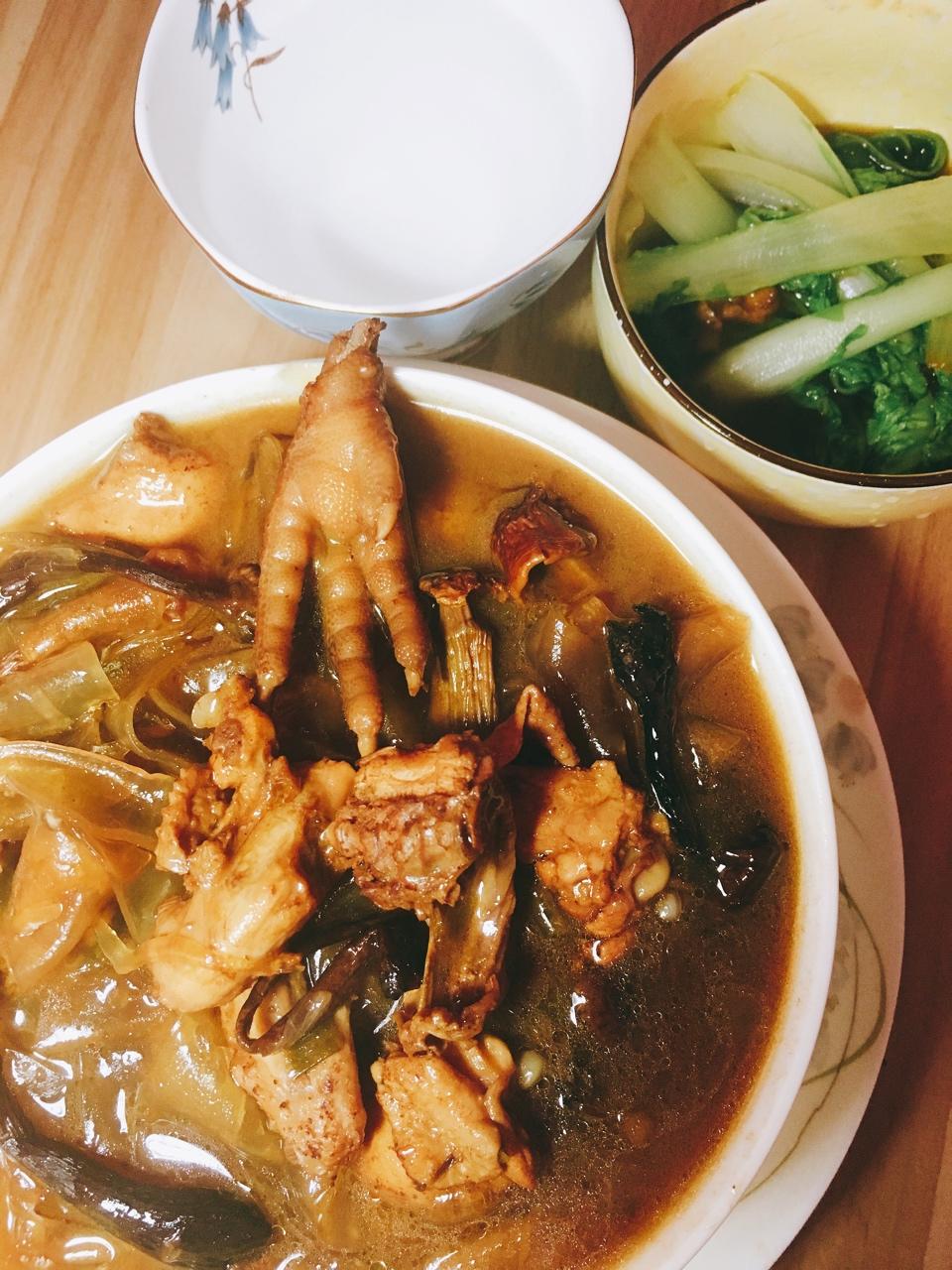 小鸡炖蘑菇