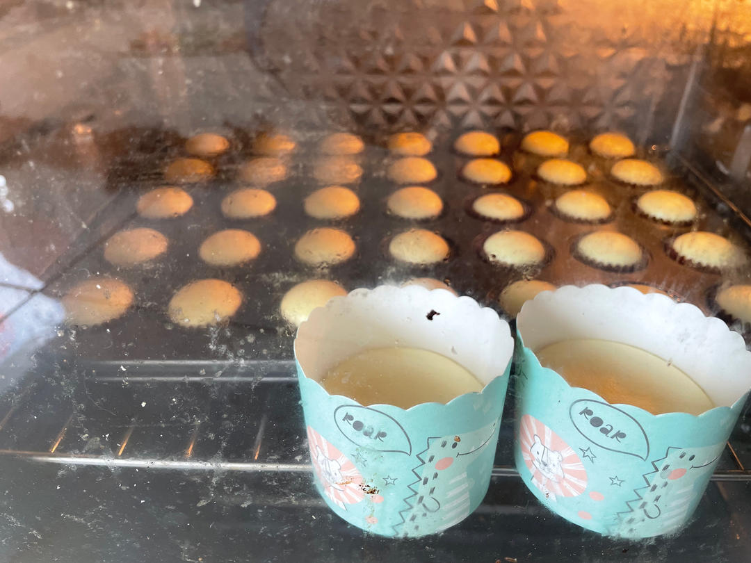 酸奶🧁纸杯蛋糕（附不开裂秘诀）