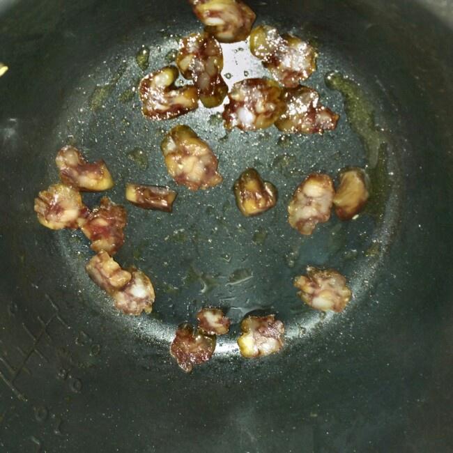 荷兰豆炒腊肠（电饭锅版）的做法 步骤1