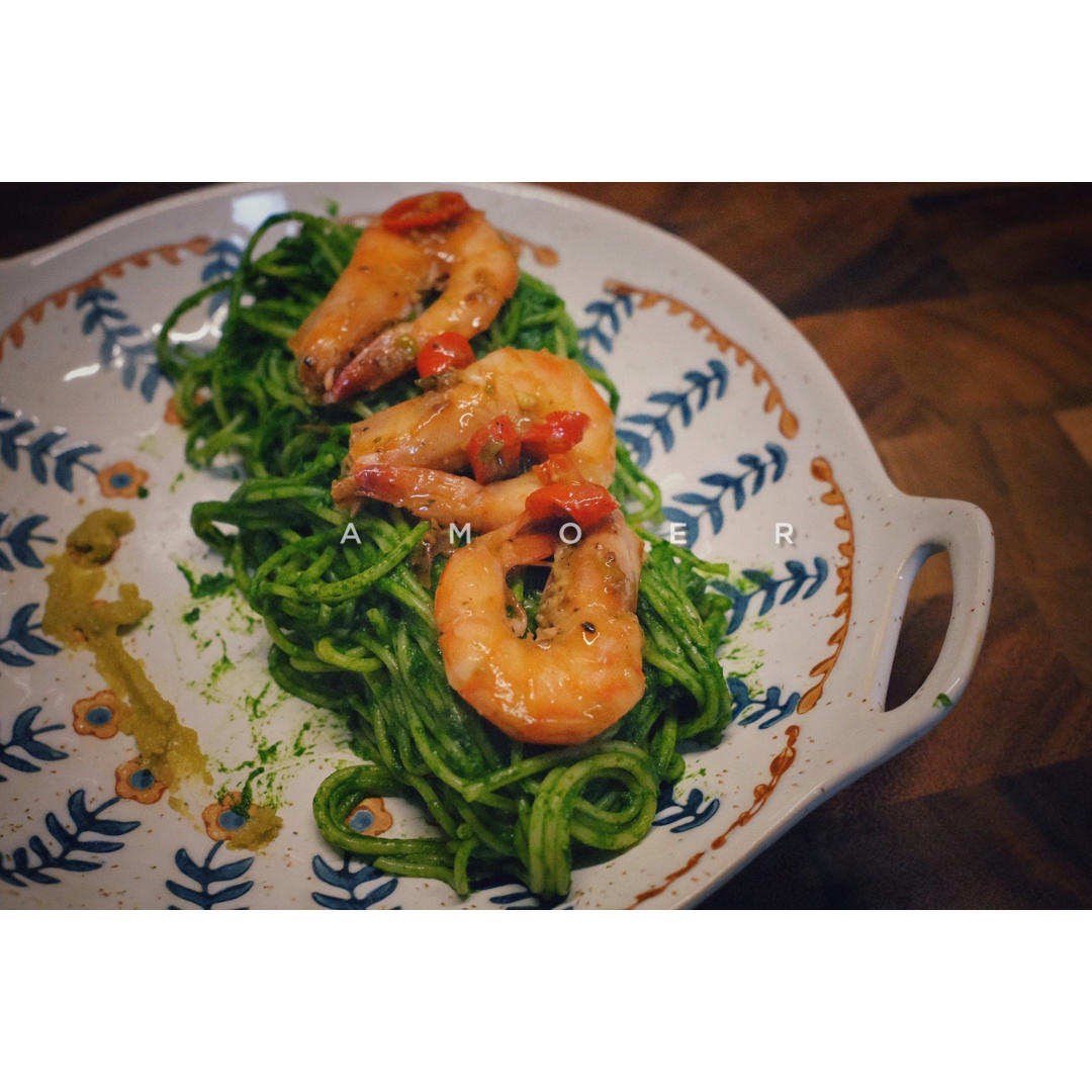 啥也不说了！太好吃啦！闷头三口两口就吃完——菠菜绿芥末奶酪青酱辣鸡肉意大利面