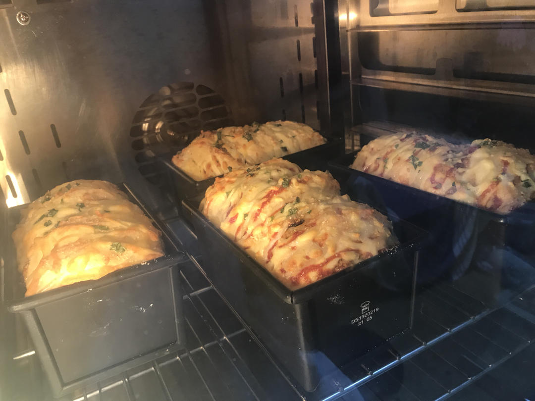 肉松吐司【超多料香爆马苏里拉】