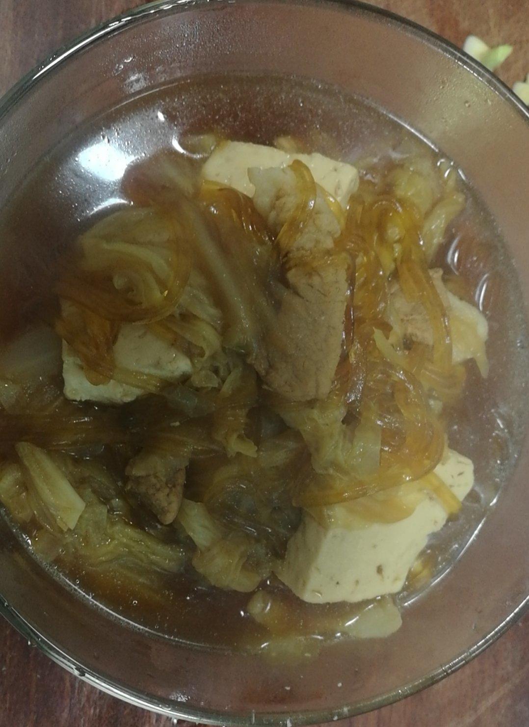 地道东北猪肉白菜炖粉条