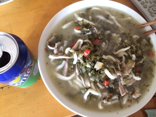 咸菜肉丝面