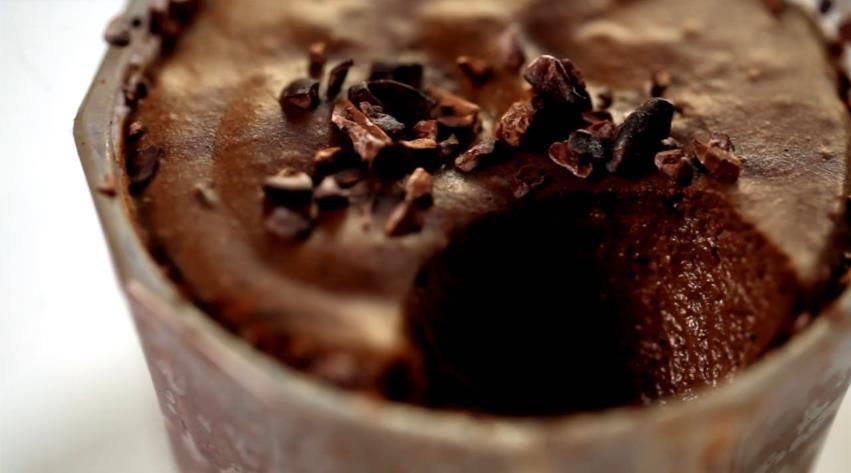 【Rachel khoo】可可粒巧克力慕斯（Mousse Aux Eclats de Chocolat）的做法