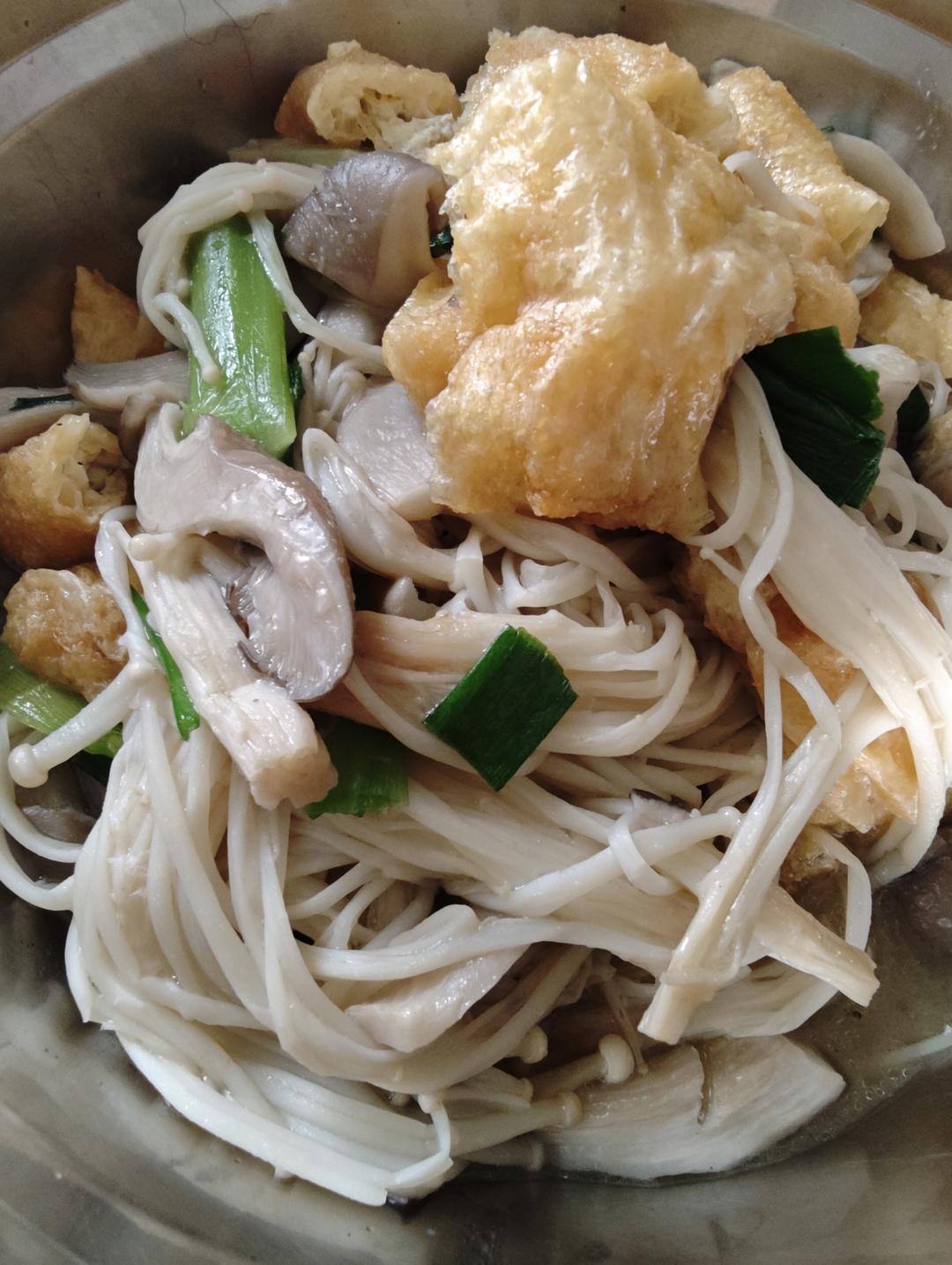 秋天多吃菌菇，清肠养胃比肉好吃，晒朋友圈大家都来问我怎么做