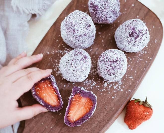 草莓椰蓉紫薯球，与你共度“莓”🍓好时光的做法