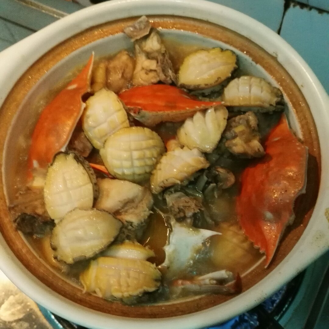 鲍鱼鸡煲
