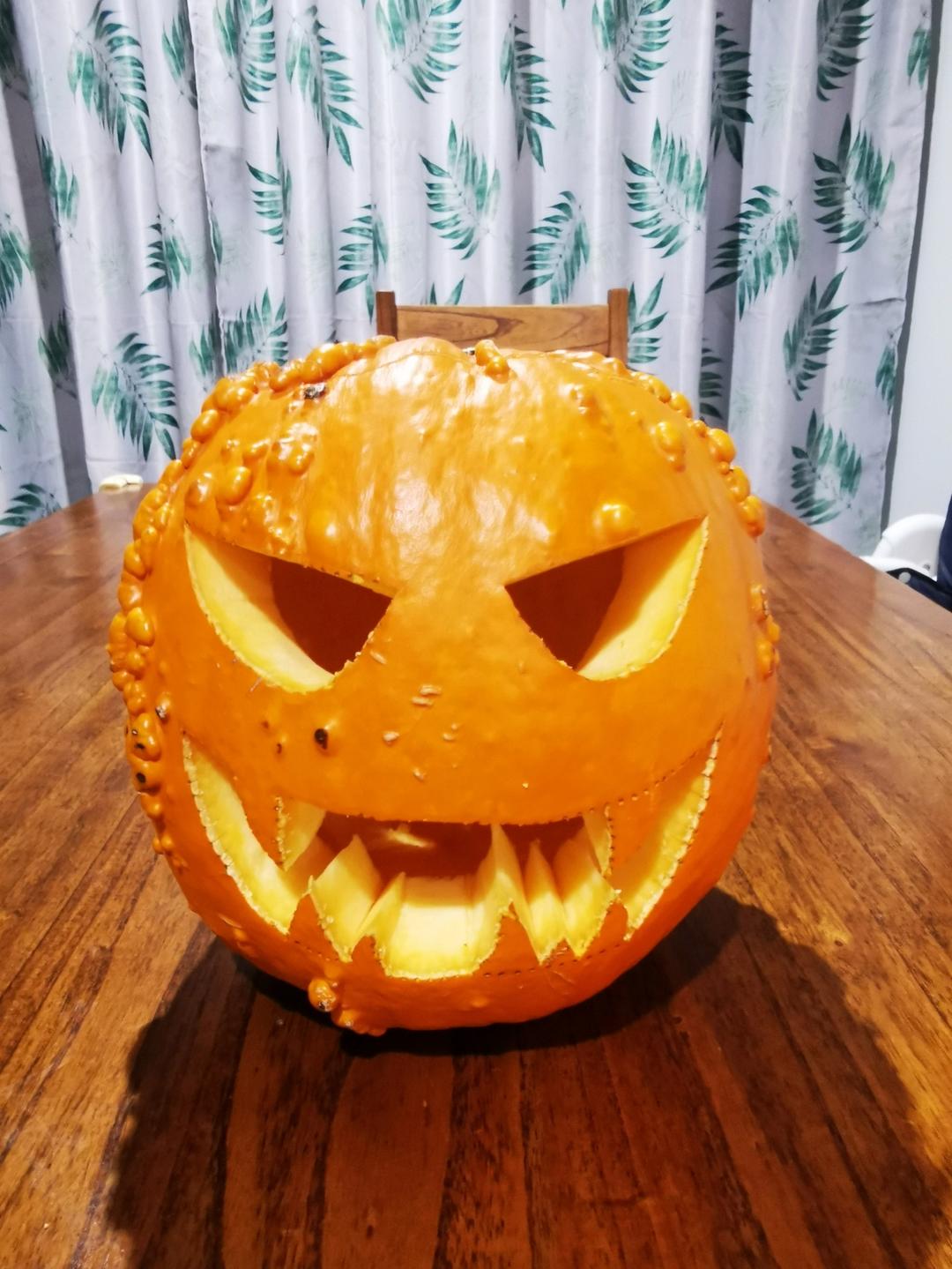 制作万圣节南瓜灯