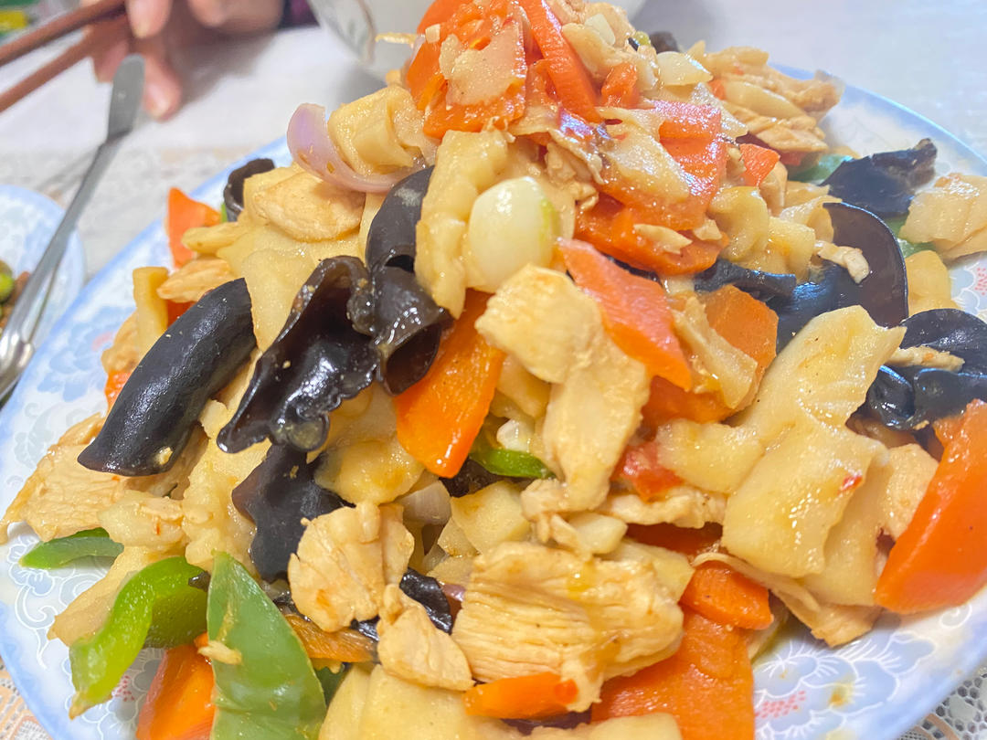 干锅千叶豆腐：鲜嫩又入味，开胃下饭没谁了
