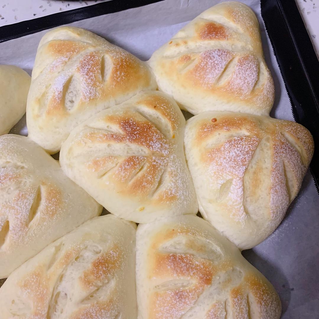 咸香的玉米毛豆软欧包