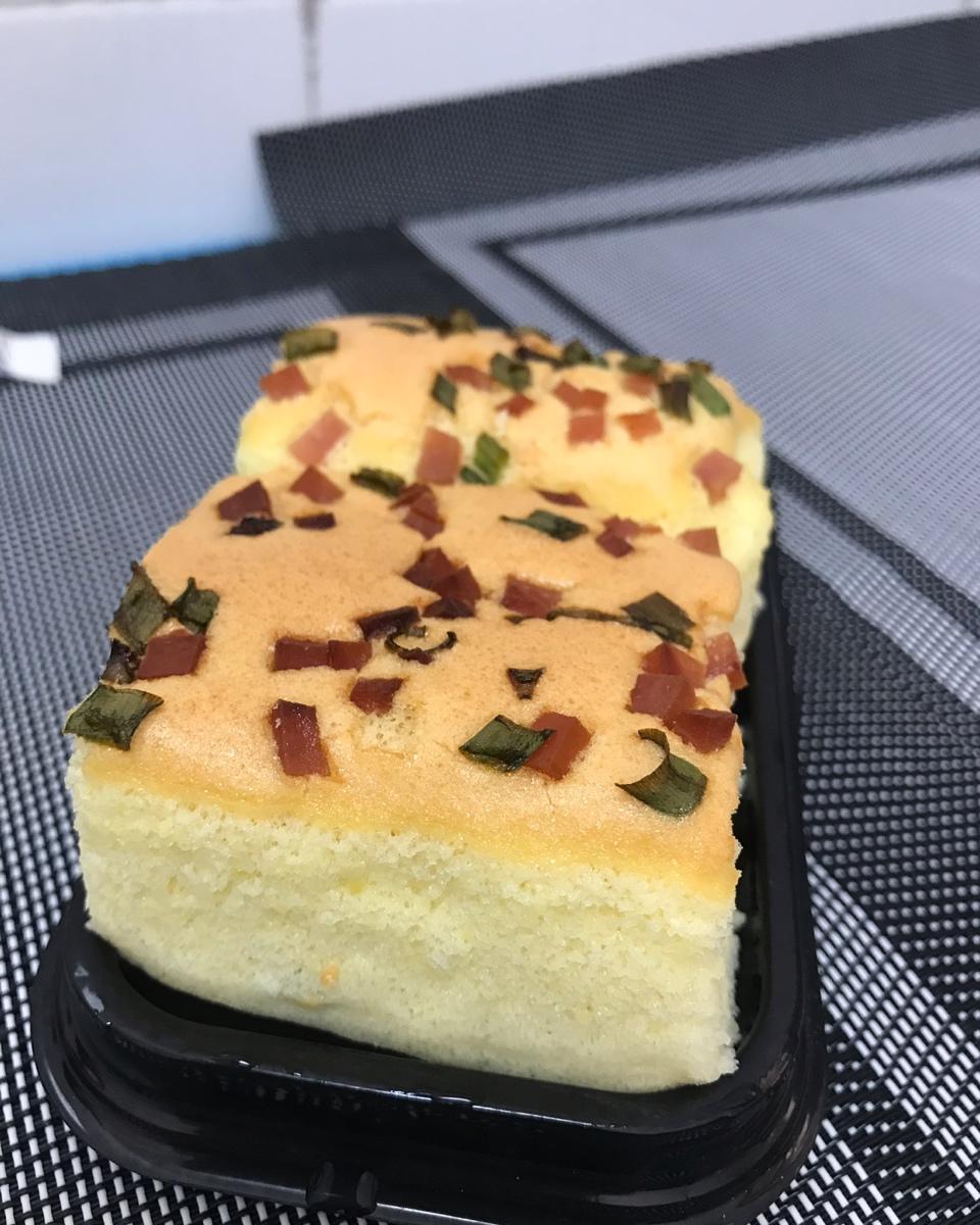 香葱火腿芝士古早味蛋糕（爆浆早餐蛋糕）