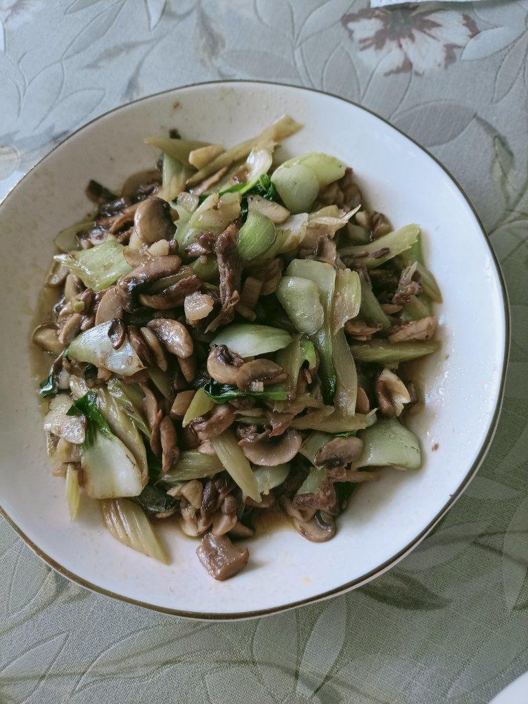 青菜炒蘑菇