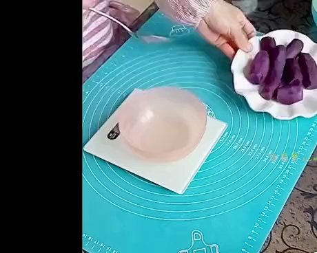 紫薯火腿卷的做法 步骤1