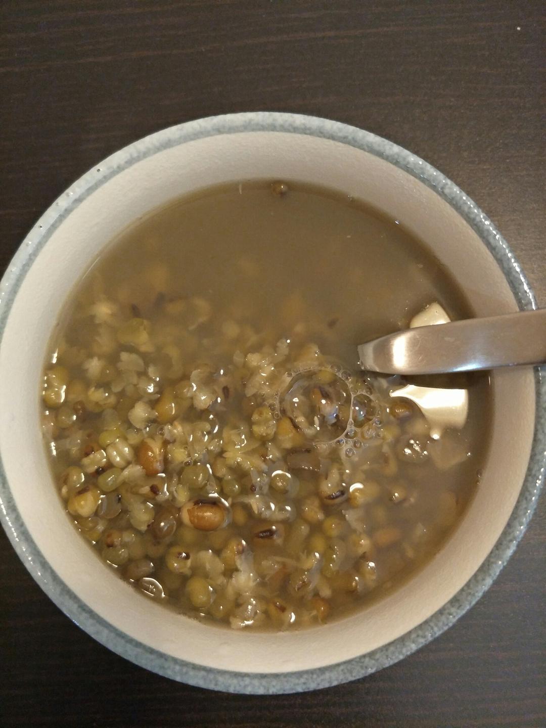 艾比儿做的绿豆汤