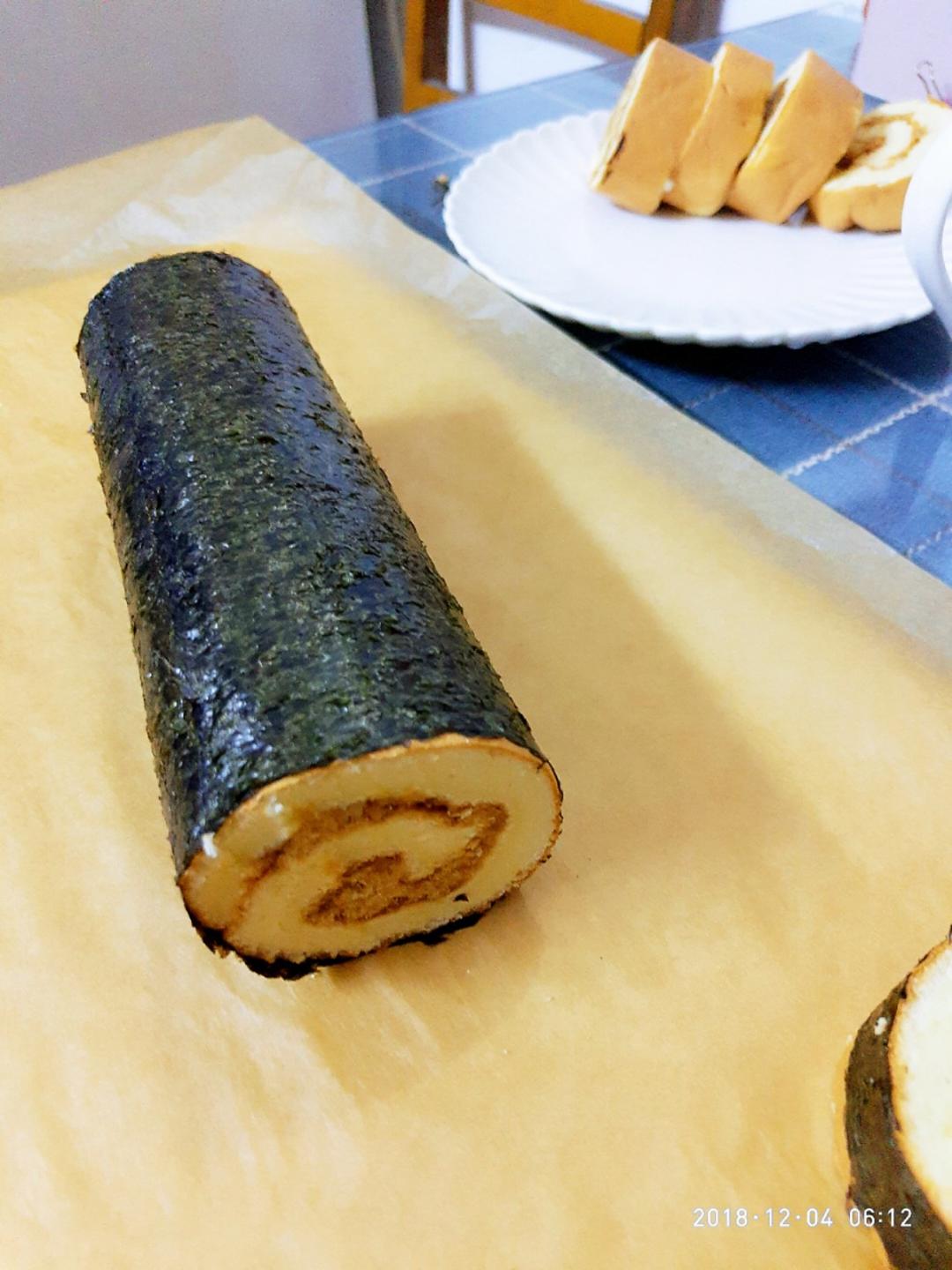 海苔肉松蛋糕卷