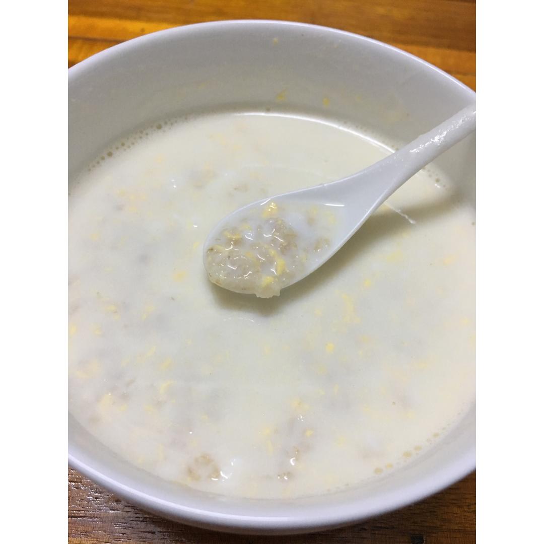 牛奶燕麦粥