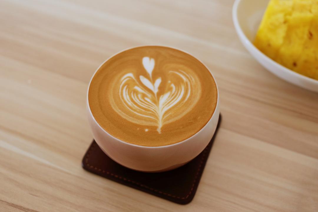 ☕自学拉花不急不嗔🐱