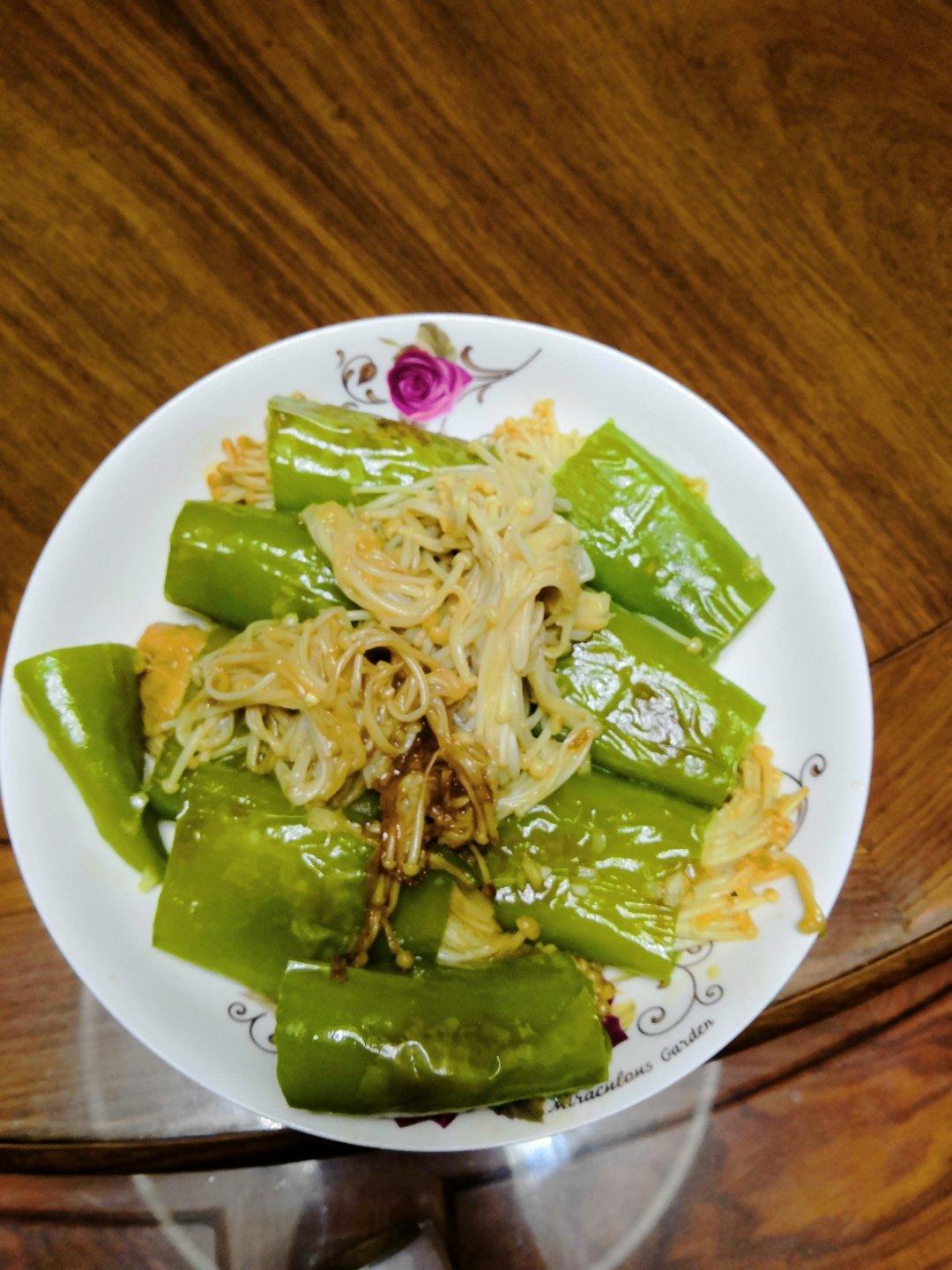 虎皮青椒金针菇酿