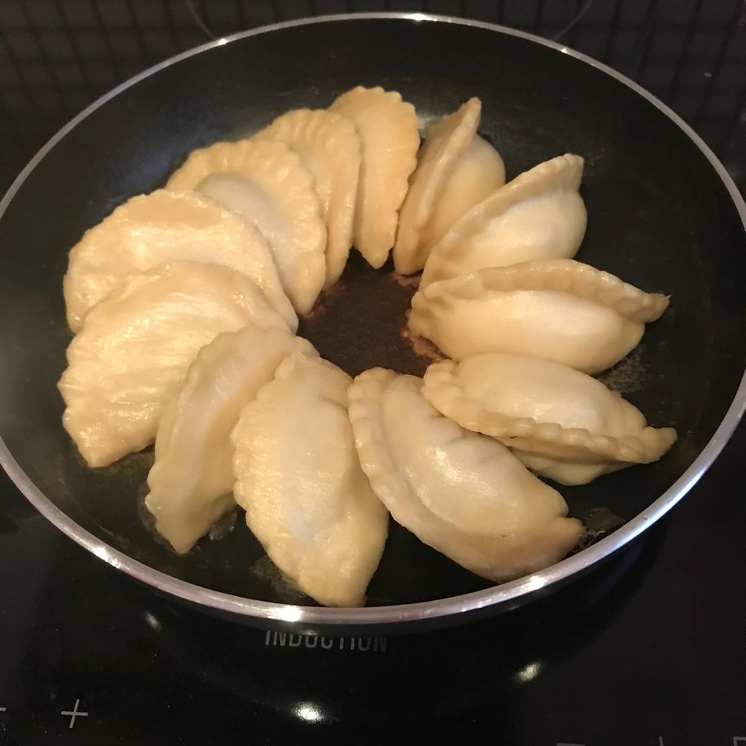 脆底煎饺