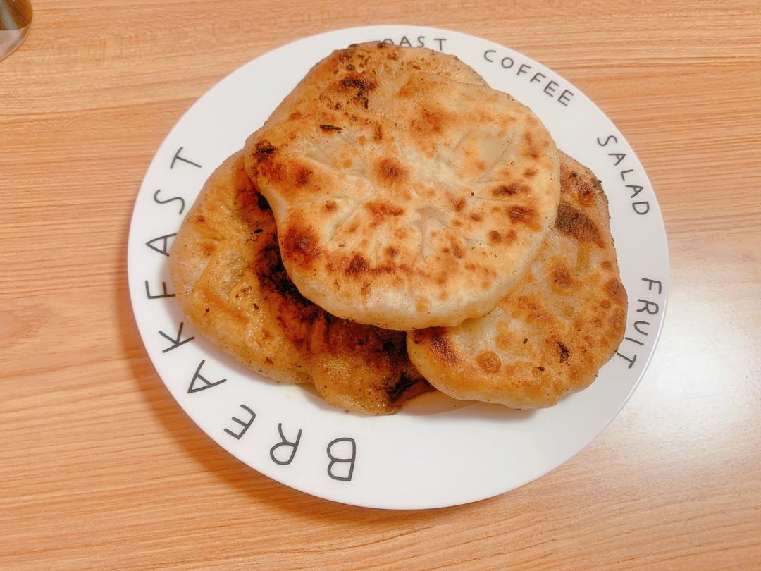 让我有买电饼铛冲动的超水平发挥牛肉西葫芦馅饼（有秘方）的做法