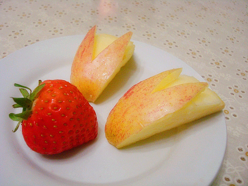 猫米良做的兔子苹果