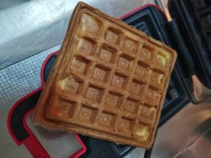 无泡打粉花式华夫饼（烤箱+早餐机）的做法 步骤9