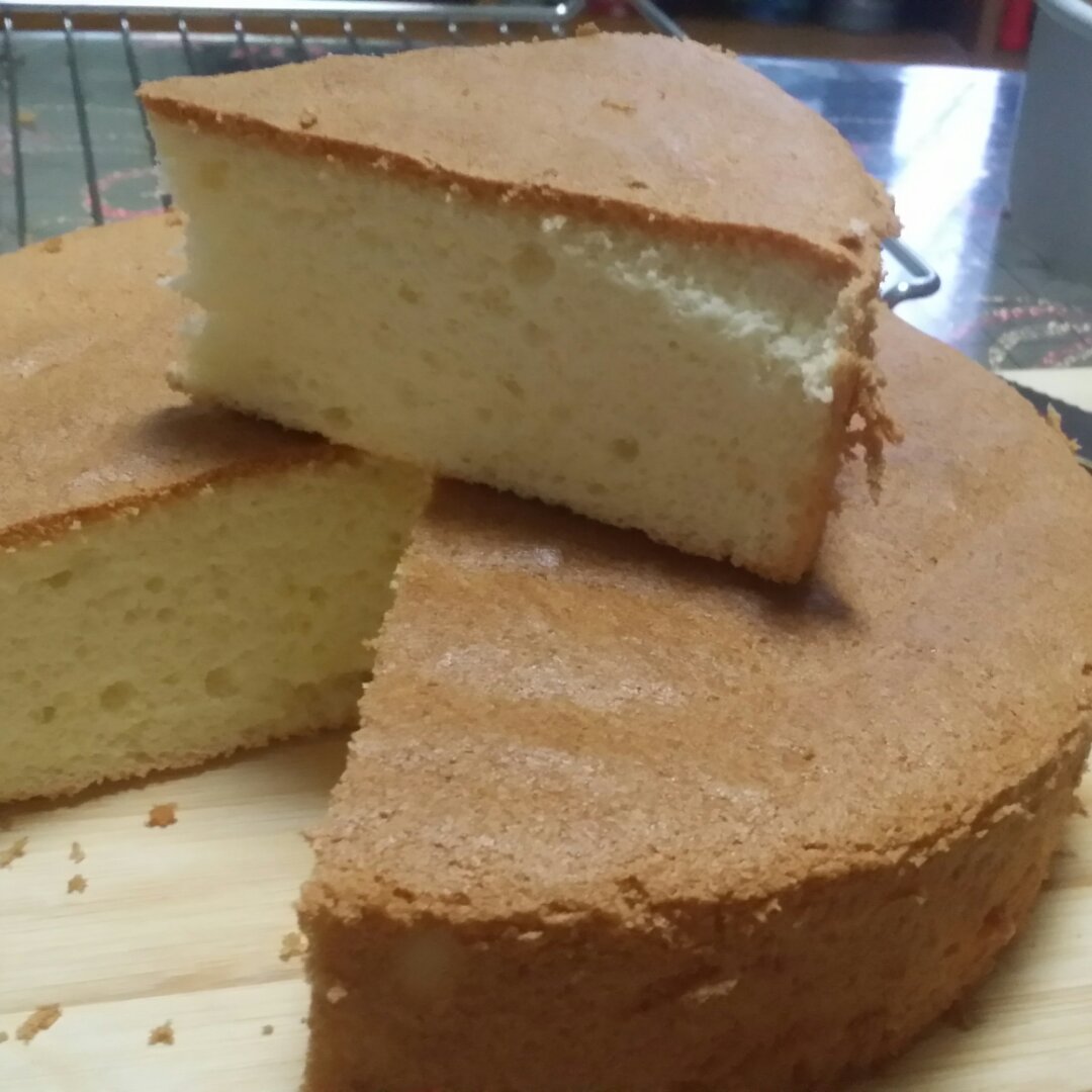 烤箱做蛋糕（戚风蛋糕的做法）