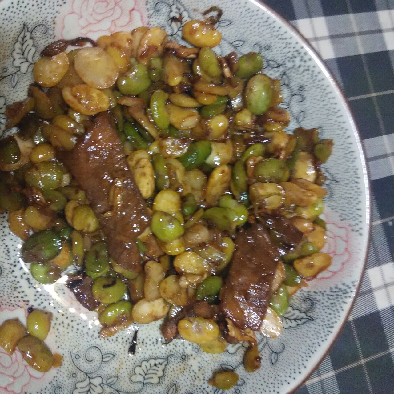 蚕豆炒肉片