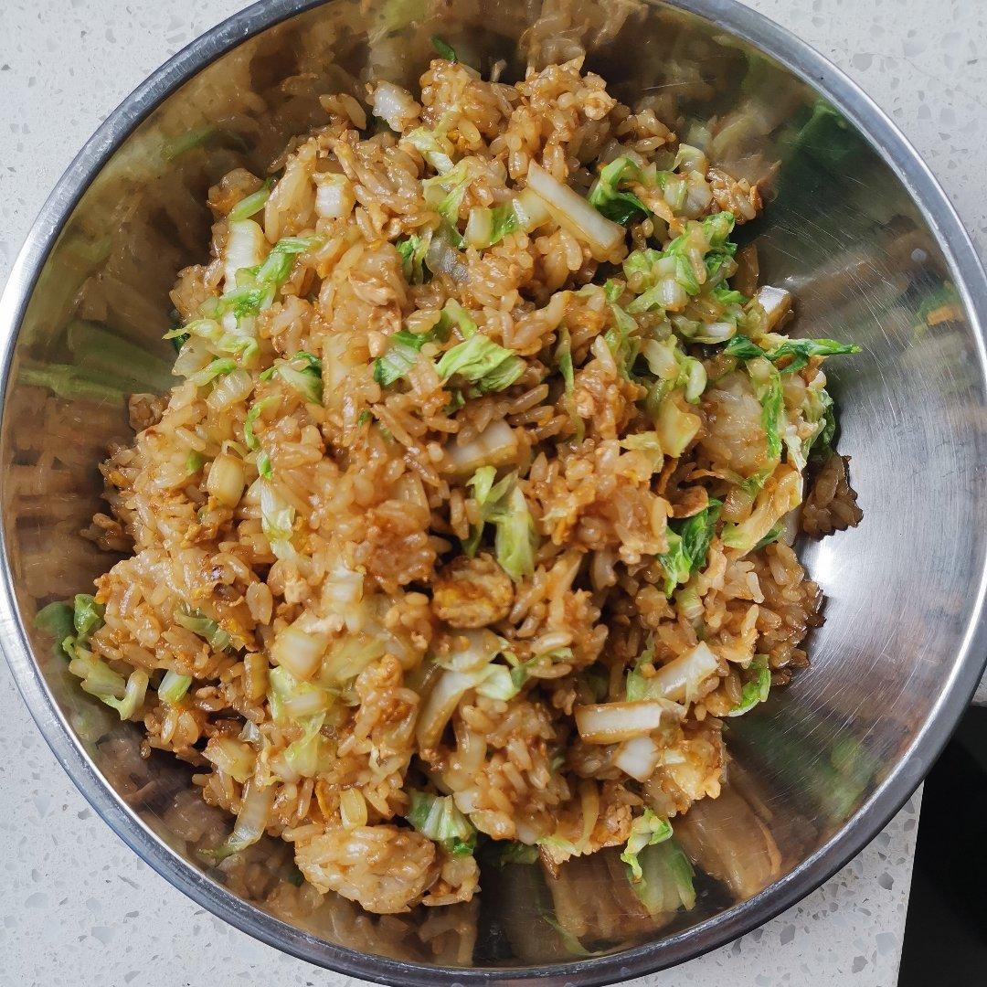 圆白菜酱油炒饭