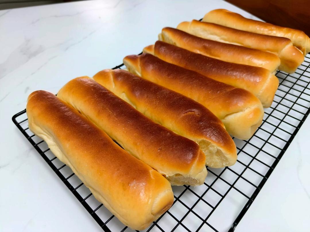 复刻桃李的经典奶棒面包，松软香甜奶香浓郁，还原度超高！