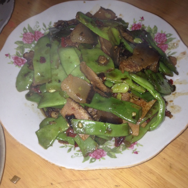 腊肉炒扁豆