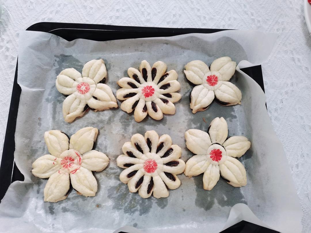 枣花酥，枣泥菊花酥