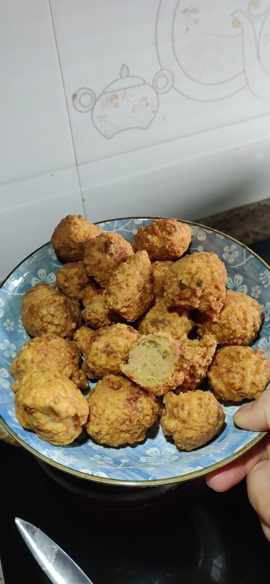 酥炸肉丸