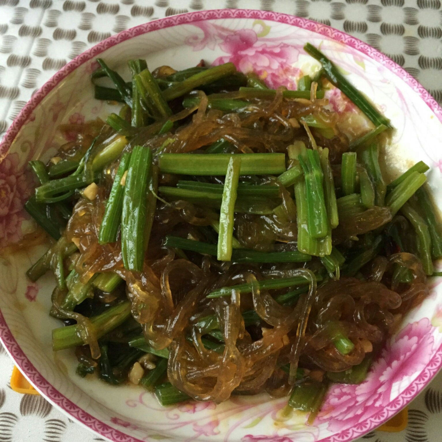 芹菜粉儿