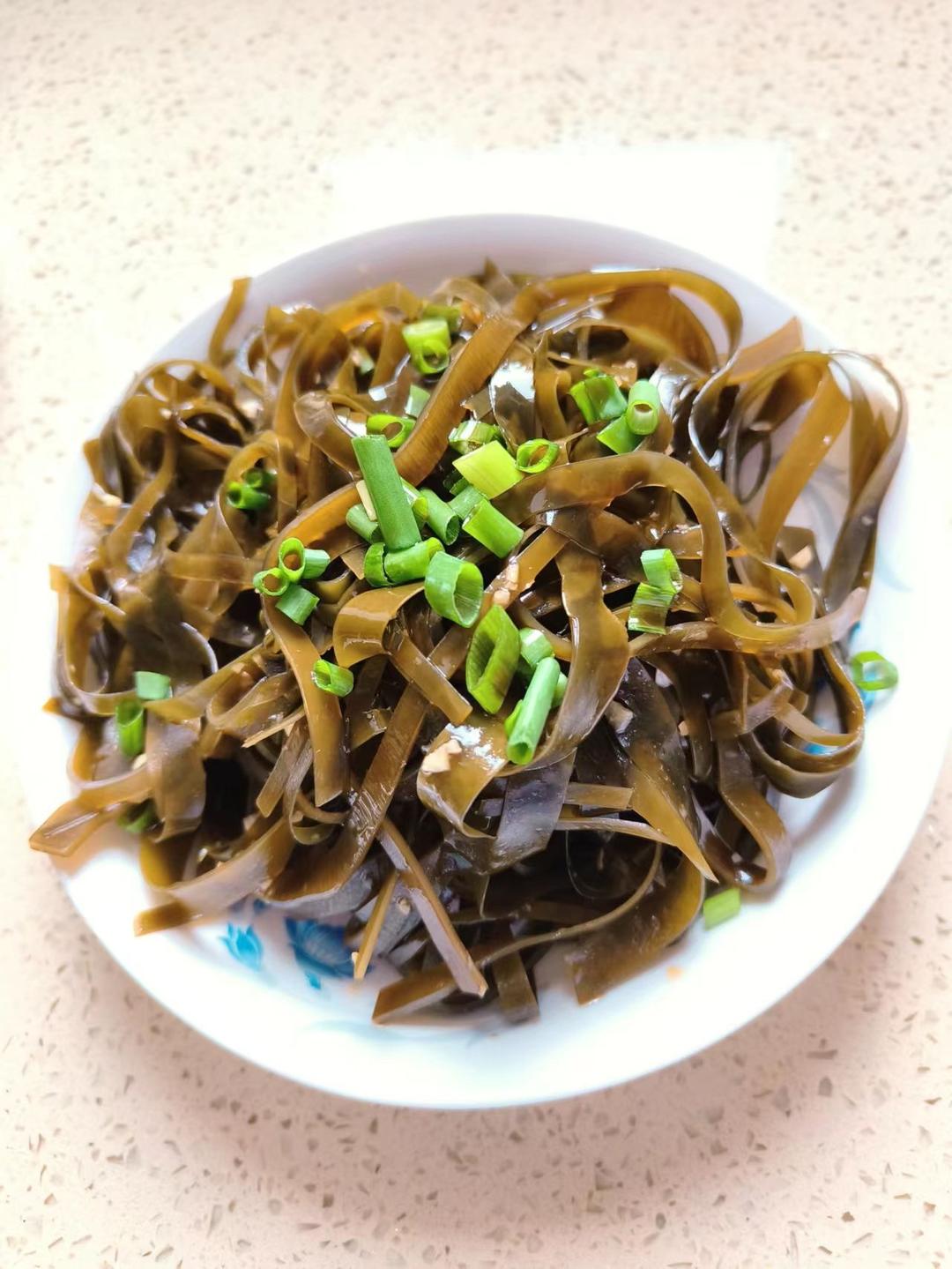 爽口开胃的凉拌海带（附怎样处理海带的小窍门）