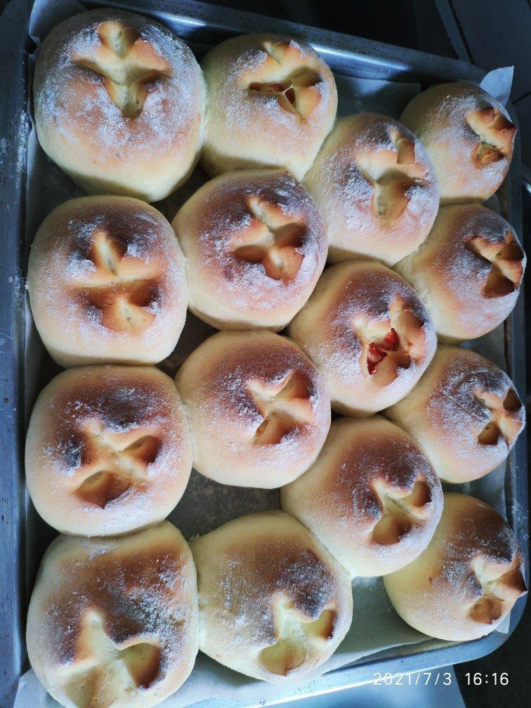 (超好吃的咸口面包）爆浆培根芝士面包