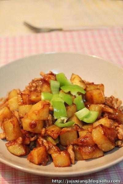 酱爆土豆丁的做法