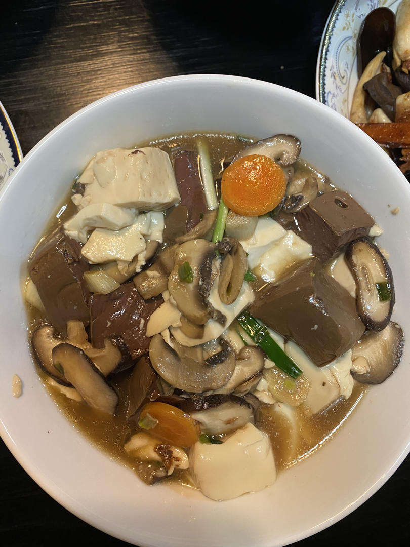 超级好吃的鸭血豆腐