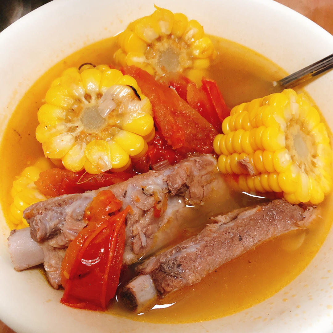 番茄玉米排骨汤