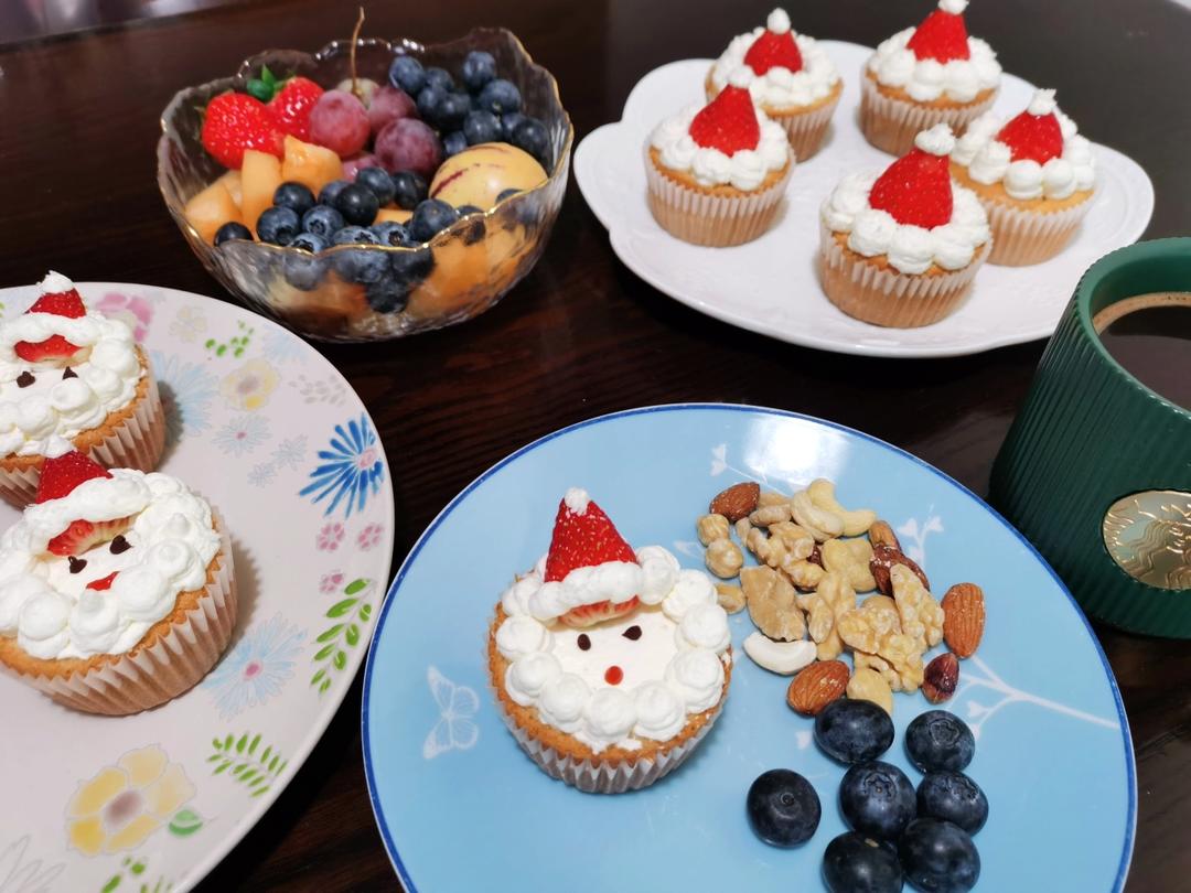 圣诞纸杯蛋糕(超详细视频教程)