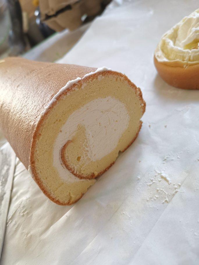 【视频食谱】原味基础蛋糕卷