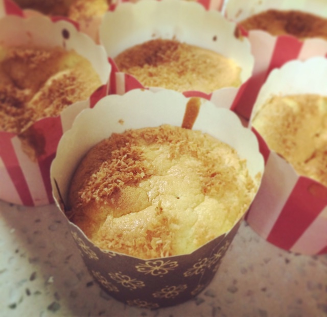 椰蓉棉花纸杯蛋糕