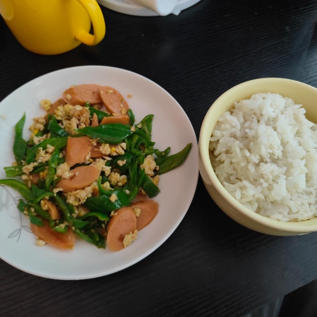 青椒火腿炒鸡蛋