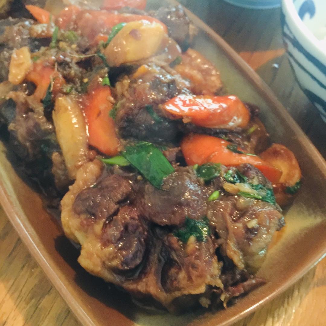 红烧牛尾