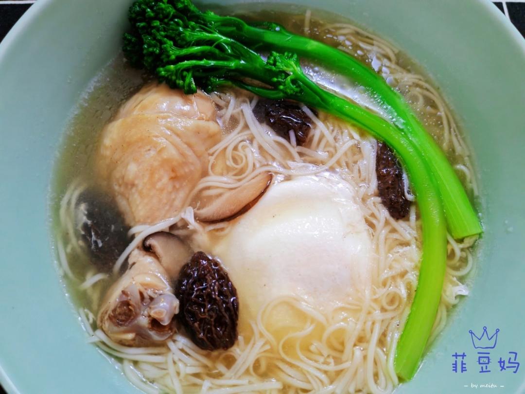 香菇炖鸡腿