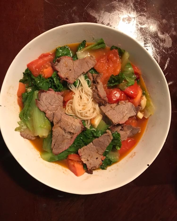 大口吃肉